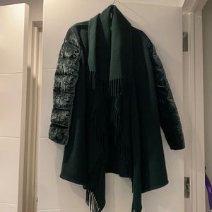 Moncler Mantella Cape Wool Down Coat in Green (S)